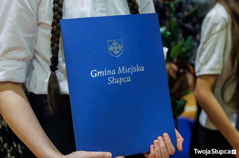 Uczniowie wyróżnieni stypendiami w Słupcy